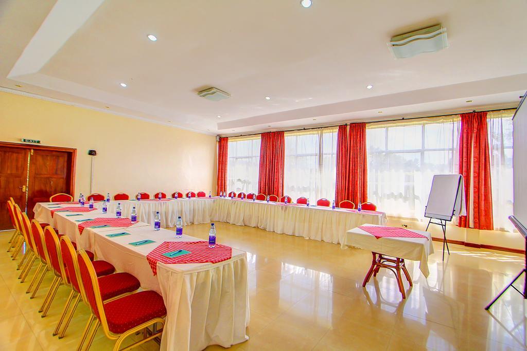 Poa Place Resort & Hotel - Where Nature Meets Comfort Eldoret Bagian luar foto