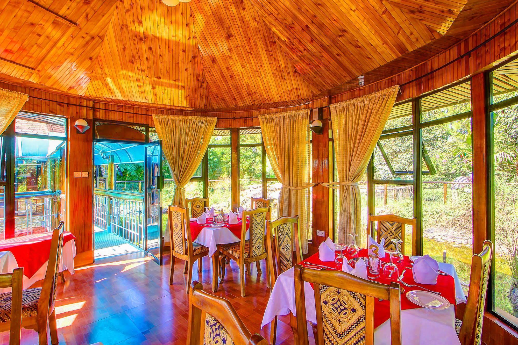Poa Place Resort & Hotel - Where Nature Meets Comfort Eldoret Bagian luar foto