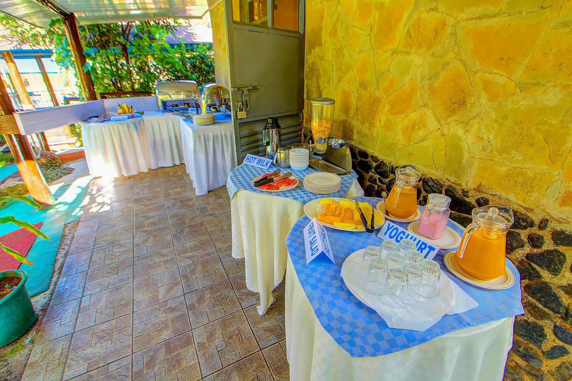 Poa Place Resort & Hotel - Where Nature Meets Comfort Eldoret Bagian luar foto